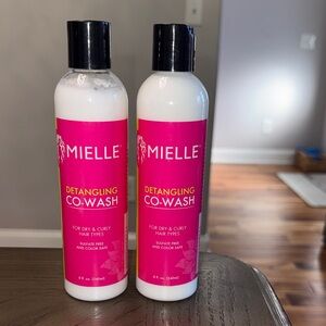 Mielle Pink Detangling Co-Wash Shampoo